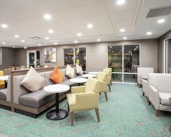 Homewood Suites by Hilton Albuquerque-Journal Center - Albuquerque - Lounge