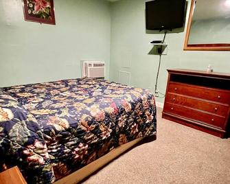 Your Motel - Ypsilanti - Bedroom