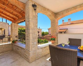 Apartments Mirjana Medulin - Medulin - Balcone