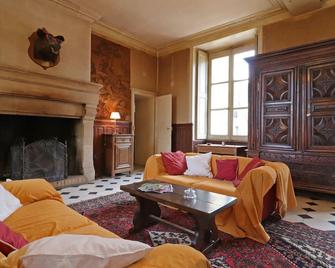 Gite Bellavilliers, 6 bedrooms, 14 persons - Saint-Jouin-de-Blavou - Sala de estar