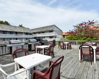 Americas Best Value Inn Mackinaw City - Mackinaw City - Bygning