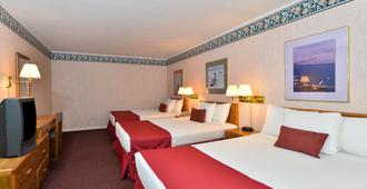 Americas Best Value Inn Mackinaw City - Mackinaw City - Bedroom