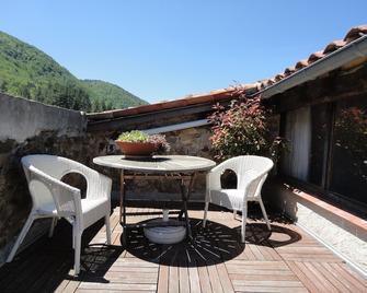 Stone Cottage With Private Sun Terrace And Mountain Views - Sougraigne - Balcony