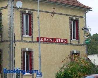 Hotel Le Saint Julien - Saint-Julien-du-Sault - Building
