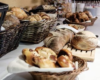 Hotel Swiss Star - Wetzikon ZH - Buffet