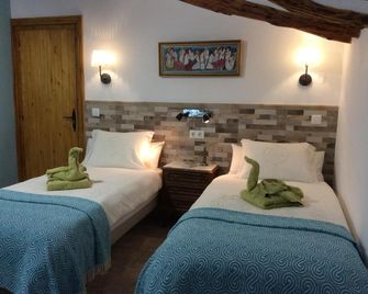 Los Cuatro Vientos B&B - Pinoso