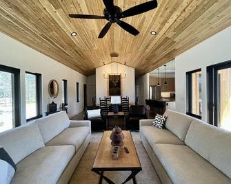 The Black Barn - Modern Scandinavian Home - Grayling