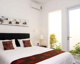 في ريذيدنس كيمانج - جاكرتا - غرفة نوم