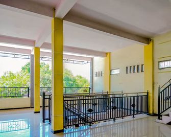Spot On 1759 Family Residence - Kediri