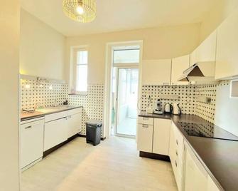 Le Voltaire #Parking#Terrasse#Hypercentre - Clermont-Ferrand - Kitchen