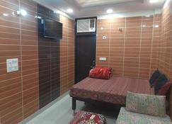 Room in Guest room - Posh Foreigner Place Luxury Room In Lajpat Nagar - New Delhi - Dormitor