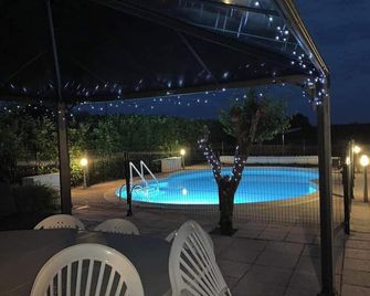 Farmhouse With Private Heated Swimming Pool Pizza Oven With Uninterrupted Views - Bressuire - Piscine