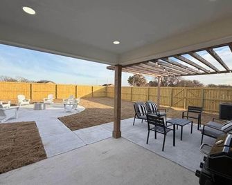 Game Night Getaway - 3br Near Winstar - Thackerville - Balcón