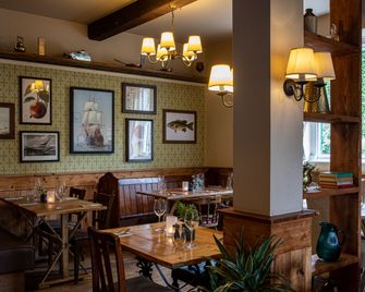 The Three Tuns - Helston - Ресторан