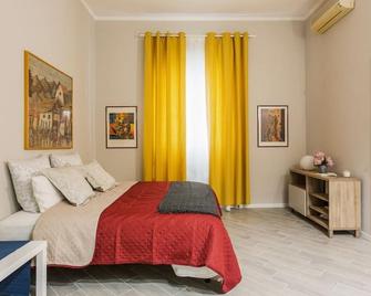 Cozy and Warm 1 bedroom apt - Via Sapeto - Milano - Camera da letto