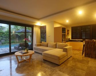 Grand Whiz Hotel Nusa Dua Bali - South Kuta - סלון