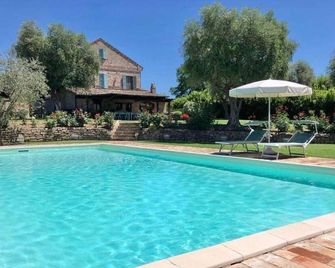 La Villa degli Ulivi - Fermo - Piscina