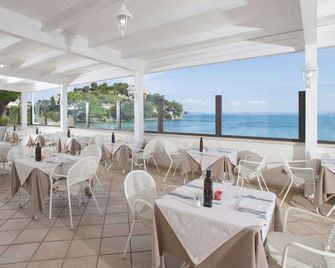 Baia D'argento - Порто-Санто-Стефано - Ресторан