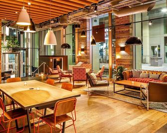 إيبيس لندن كانينغ تاون - لندن - مبنى