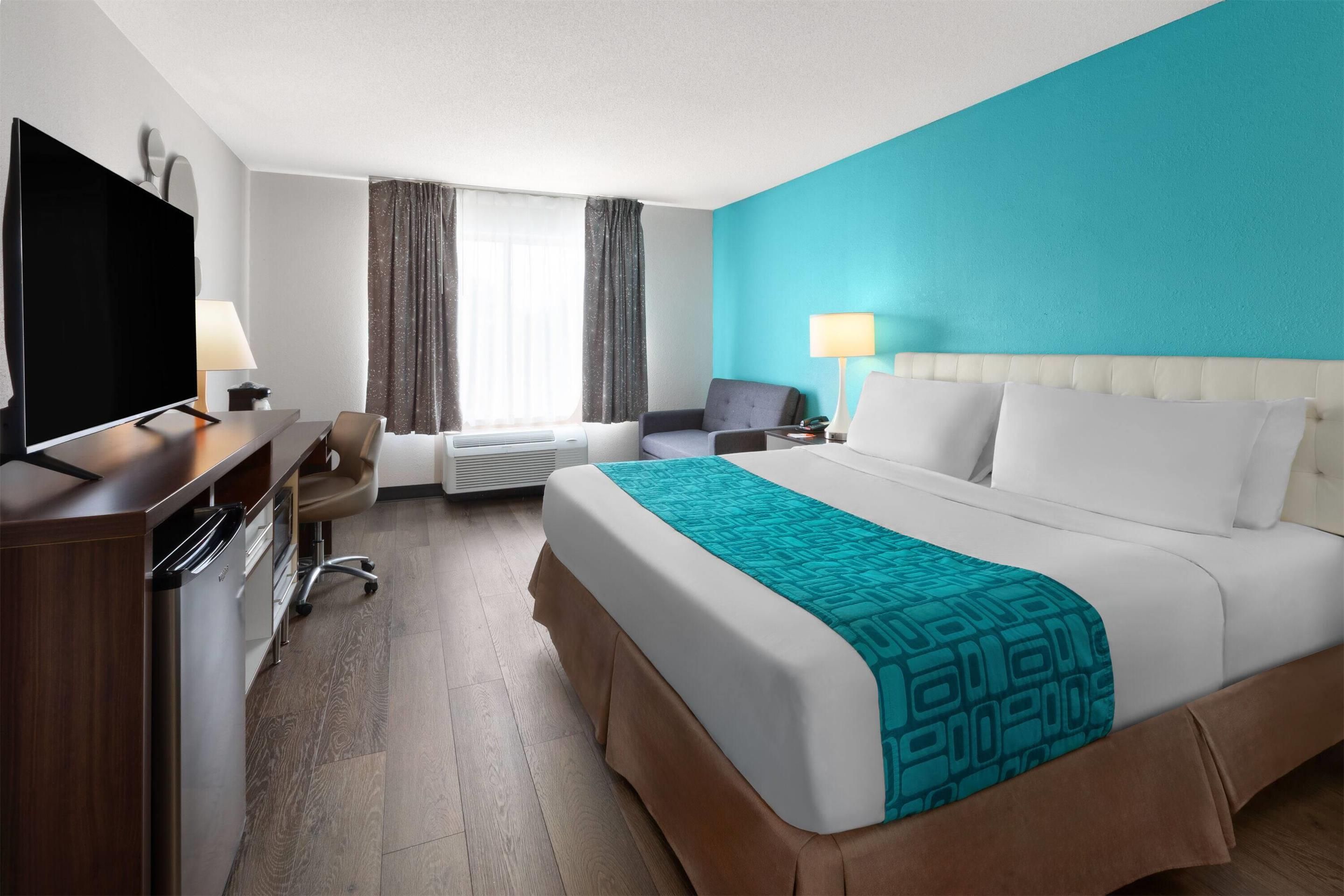 Howard Johnson by Wyndham Romulus Detroit Metro Airport - רומולוס - חדר שינה