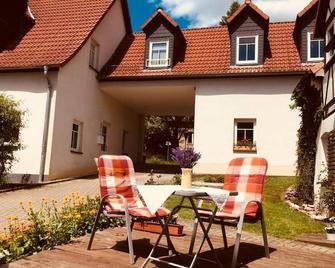 Beautiful apartment spread over two floors - Trockenborn-Wolfersdorf - Patio