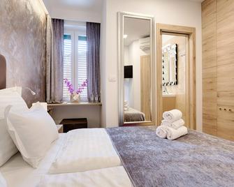 Central Pearl by Nono Ban Rooms - Split - Bedroom