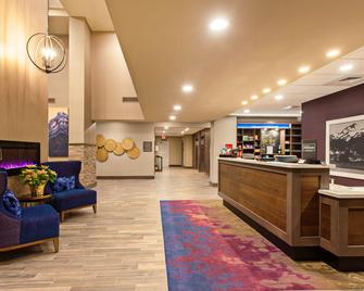 Hampton Inn & Suites Leavenworth - Leavenworth - Lobby