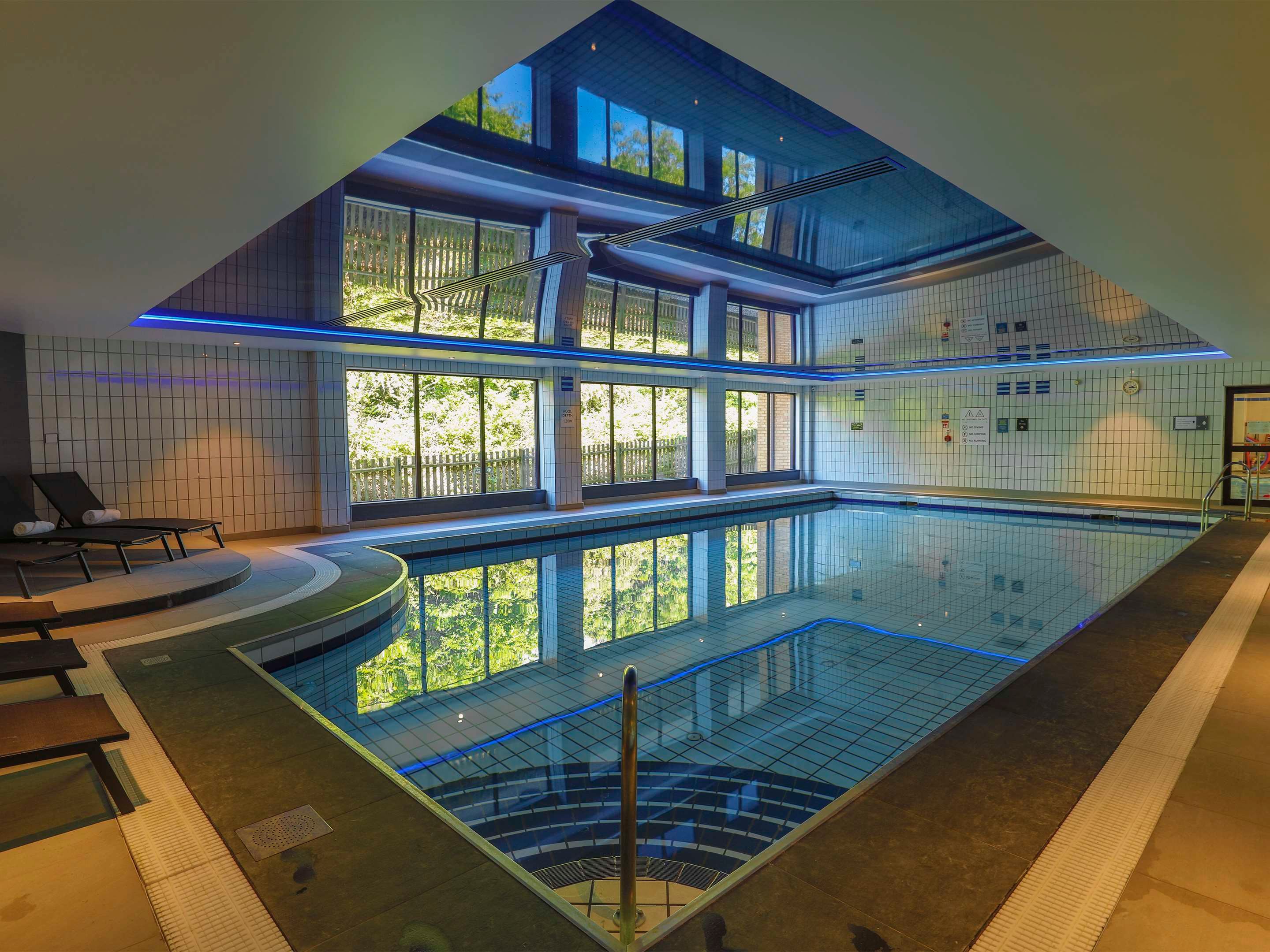 Hampshire Court Hotel & Spa - Basingstoke - Pool