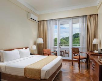 Inya Lake Hotel Yangon - יאנגון - חדר שינה