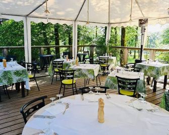 Lodge & Private Spa - Noues-de-Sienne - Restaurante