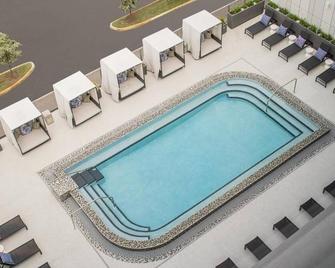 Minutes away from Downtown Dadeland! With Pool Access and Free Parking! - Kendall - Басейн