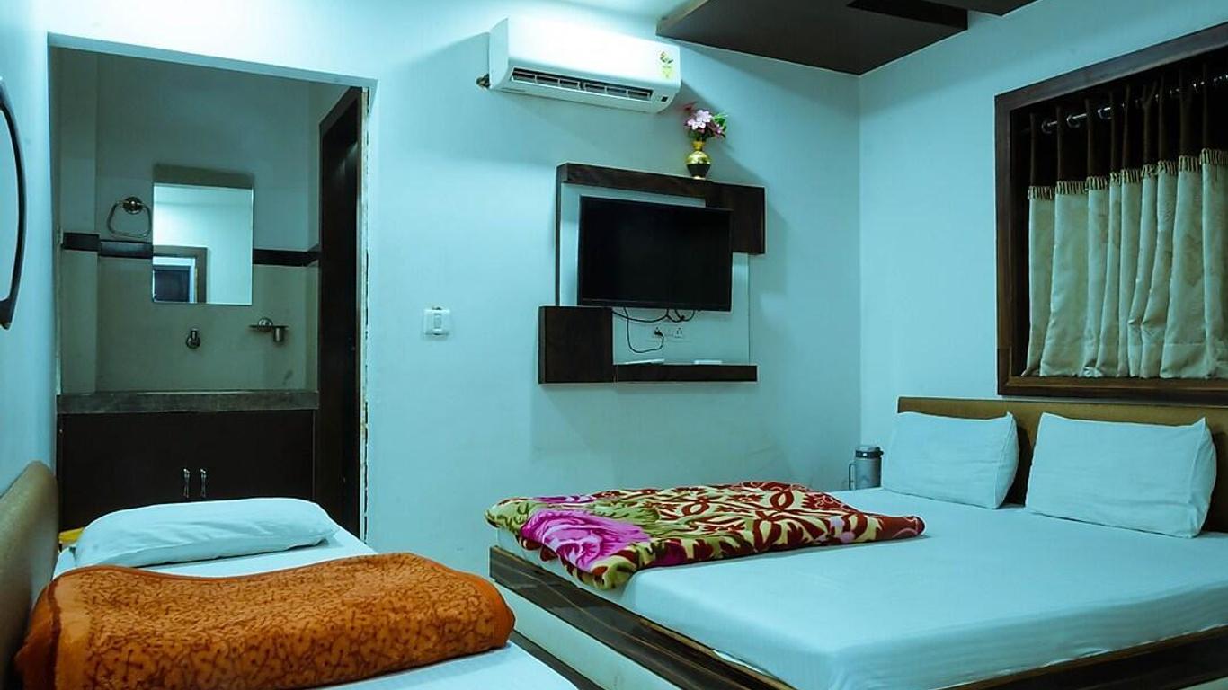 Hotel Shree Dwarkadhish Palace