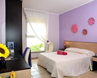 Hotel Balai - Porto Torres - Schlafzimmer