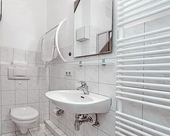 Godewind Wohnung 33 - Ostseebad Boltenhagen - Bathroom