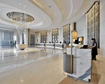 جاي دبليو ماريوت مومباي ساهار - مومباي - ردهة