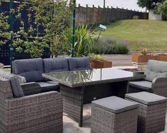 Au bon Vivant - Dampierre-sur-Salon - Patio