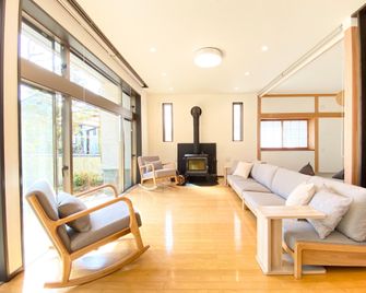 House Villa Karuizawa - Karuizawa - Living room