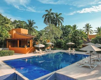 Hotel Ixzi Plus - Ixtapa - Piscina