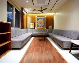 The Sky Imperial Hotel Sugam - Nāthdwāra - Lounge
