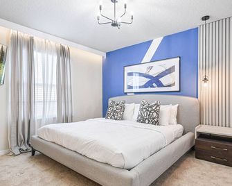 Elegant Resort Home with Loft, Private Pool & Spa - Davenport - Schlafzimmer
