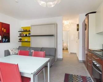 Gracious one-bedroom apartment 150 meters from Parco Ciani -IL PARCO - Lugano - Ruang makan