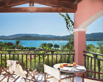 Residence Cala Di Falco - Cannigione - Balkón
