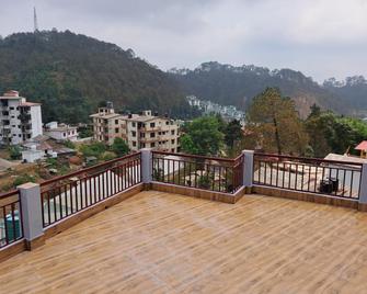Gemini Homestay - Nainital - Balcony
