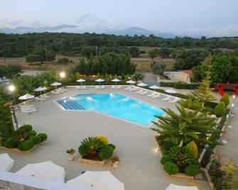 Limanaki Hotel - Lassi - Pool