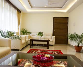 Hotel Park Riviera - Guwahati - Lounge