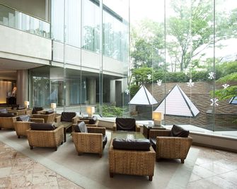 Rembrandt Hotel Oita - Oita - Lobby