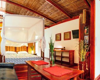 Charming 2-Person Apartment in Playa Chiquita, Puerto Viejo - Cahuita - Habitación