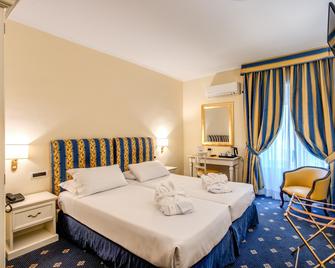 Hotel Napoleon - Roma - Habitación