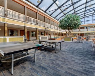 Best Western Plus Dubuque Hotel & Conference Center - Dubuque - Property amenity