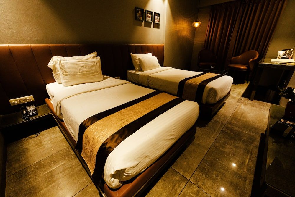 Hotel Brij Residency Latur - Latur - Building
